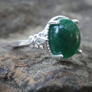 Handmade Green Aventurine Ring: Sterling Silver Oval Solitaire, Size 9 Handmade Green Aventurine Ring: Sterling Silver Oval Solitaire, Size 9