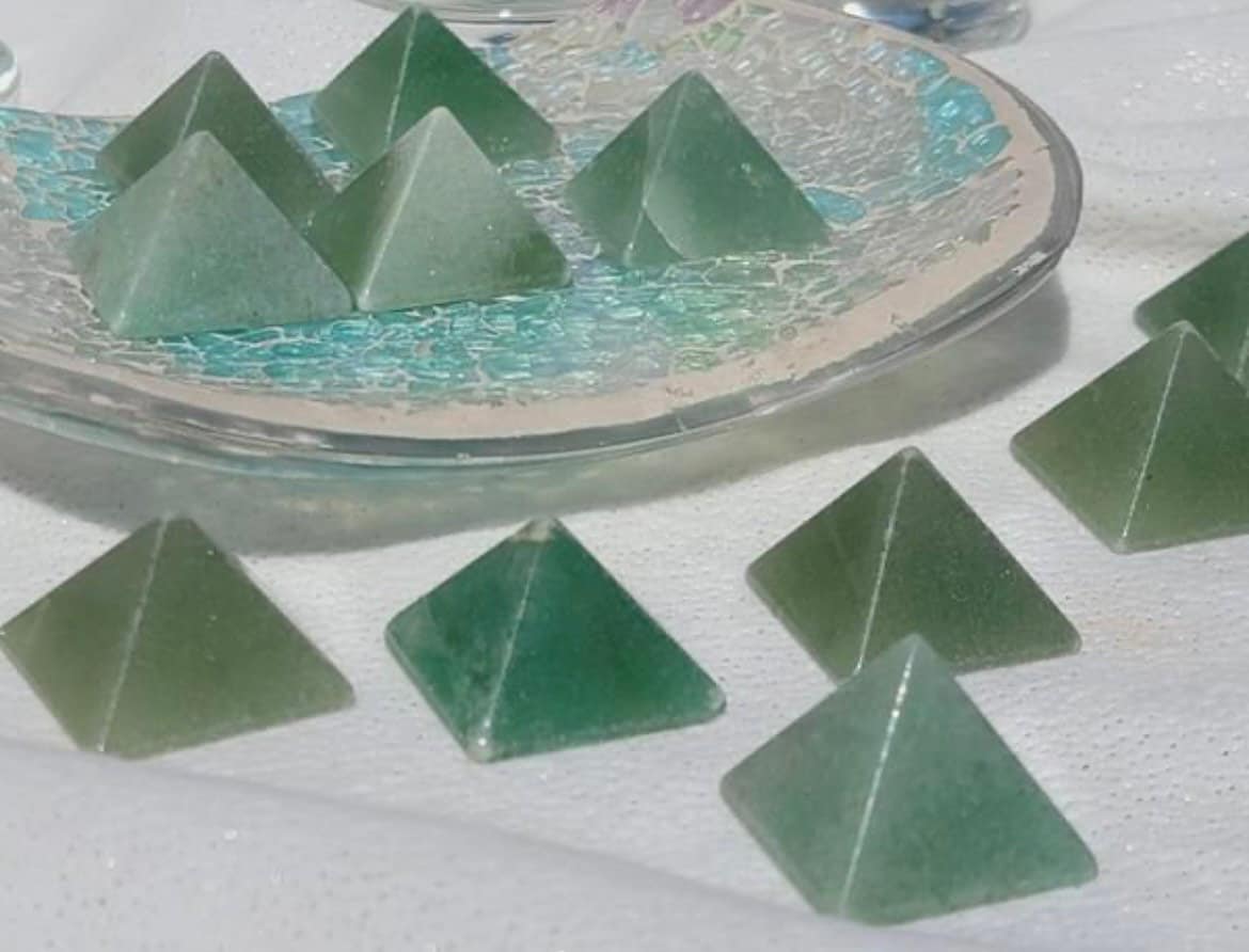 Green Aventurine, Green Aventurine Pyramid, Qty. 1, Mini