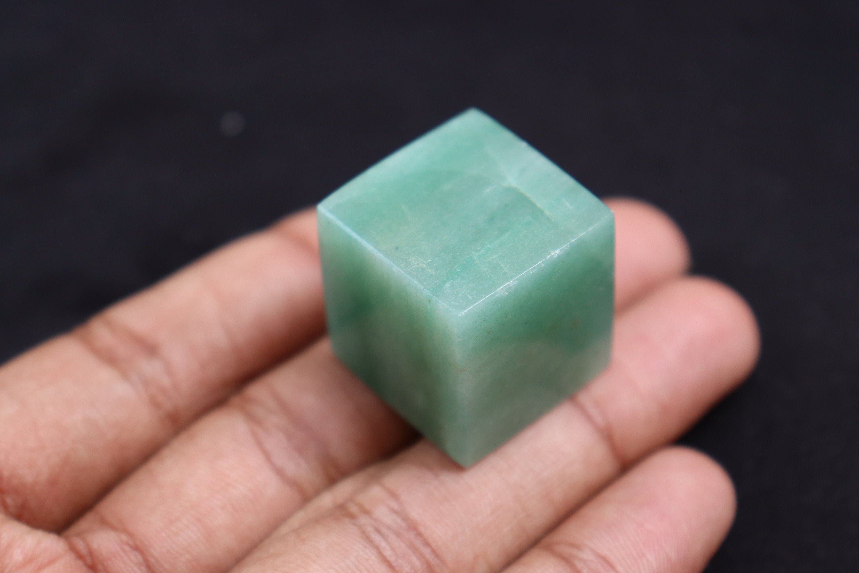 Light Green Aventurine Cube Stone, Healing Crystals And Stones - Green Aventurine Stones - Chakra Crystals - Chakra Cube -healing Stone.