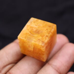 Yellow Aventurine Cube, Yellow Aventurine Crystal Cube Stone, Aventurine Polished Stone, Worry Stone, Aventurine Crystal, Yoga Meditation