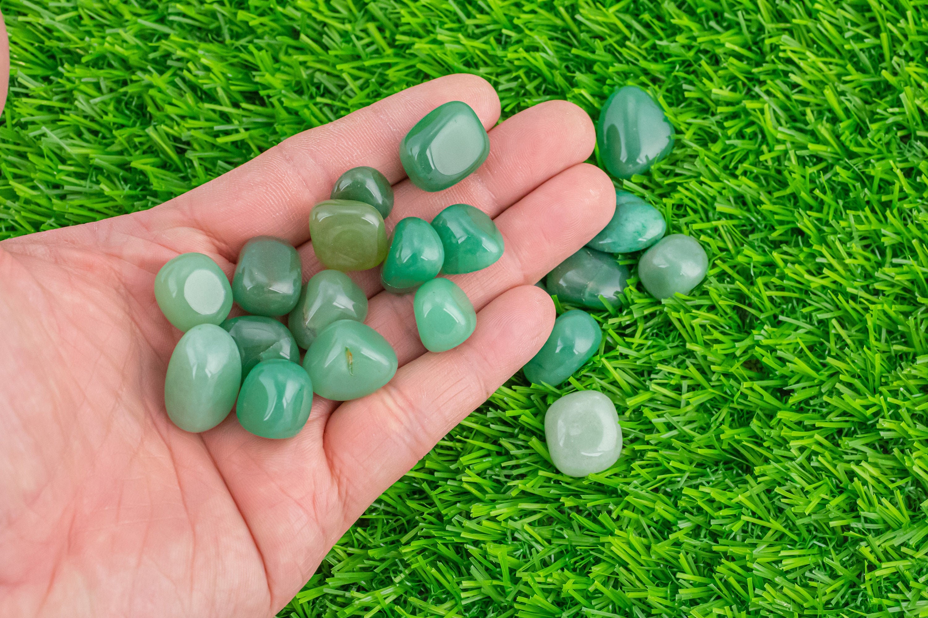 1 Pc Natural Green Aventurine Medium Tumbled Stone- .5 Inch-1.25 Inch