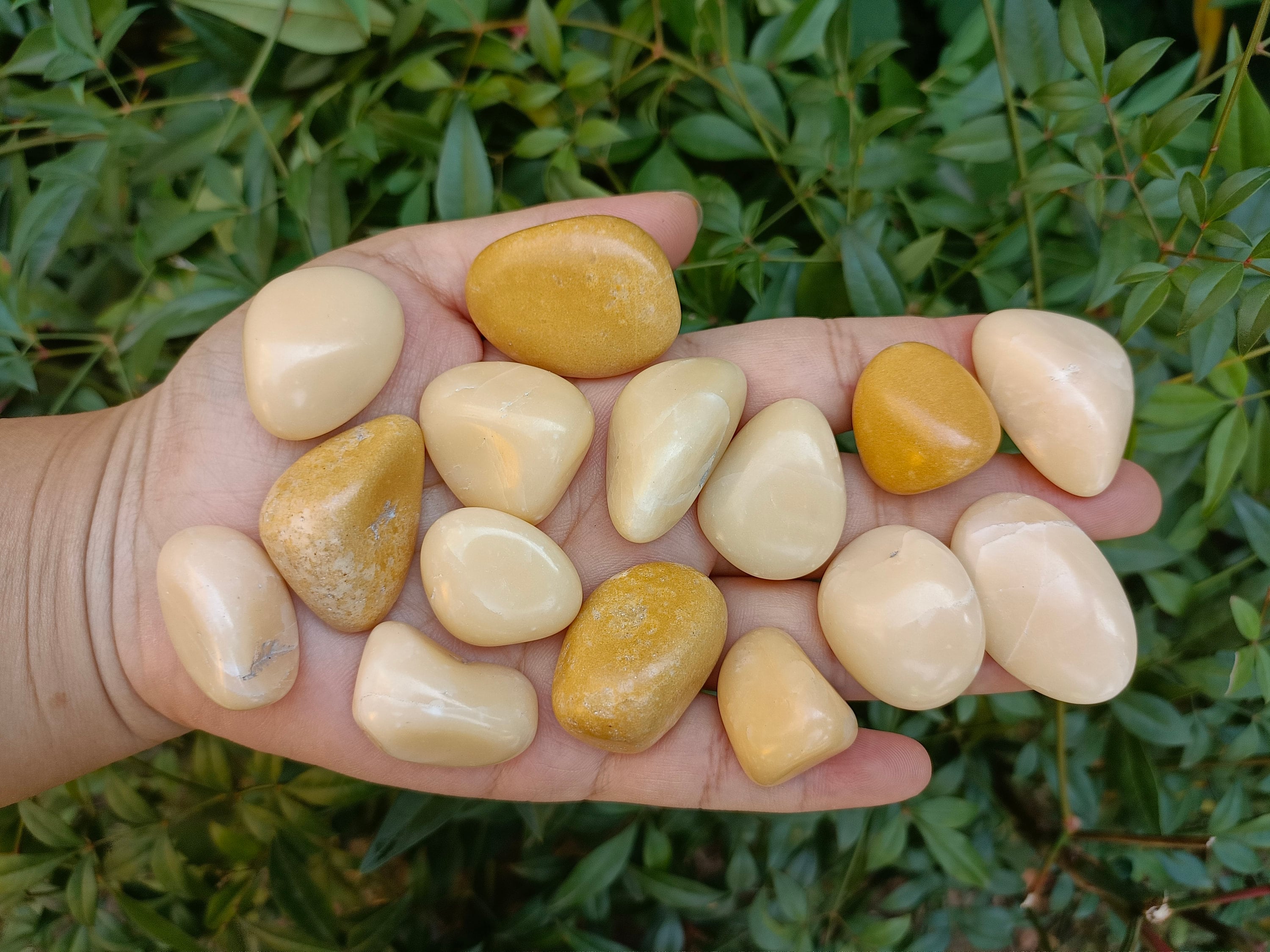 Yellow Aventurine Tumbled Stones 20-40mm (1 Inch To 1.5 Inches)