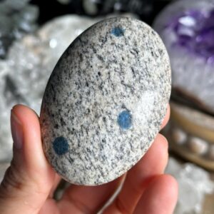 K2 Palmstone, Azurite In Granite Palm Stone