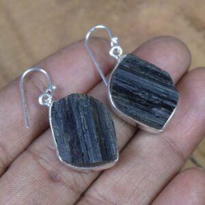 Handmade 925 Sterling Silver Black Tourmaline Hook Earrings Handmade 925 Sterling Silver Black Tourmaline Hook Earrings