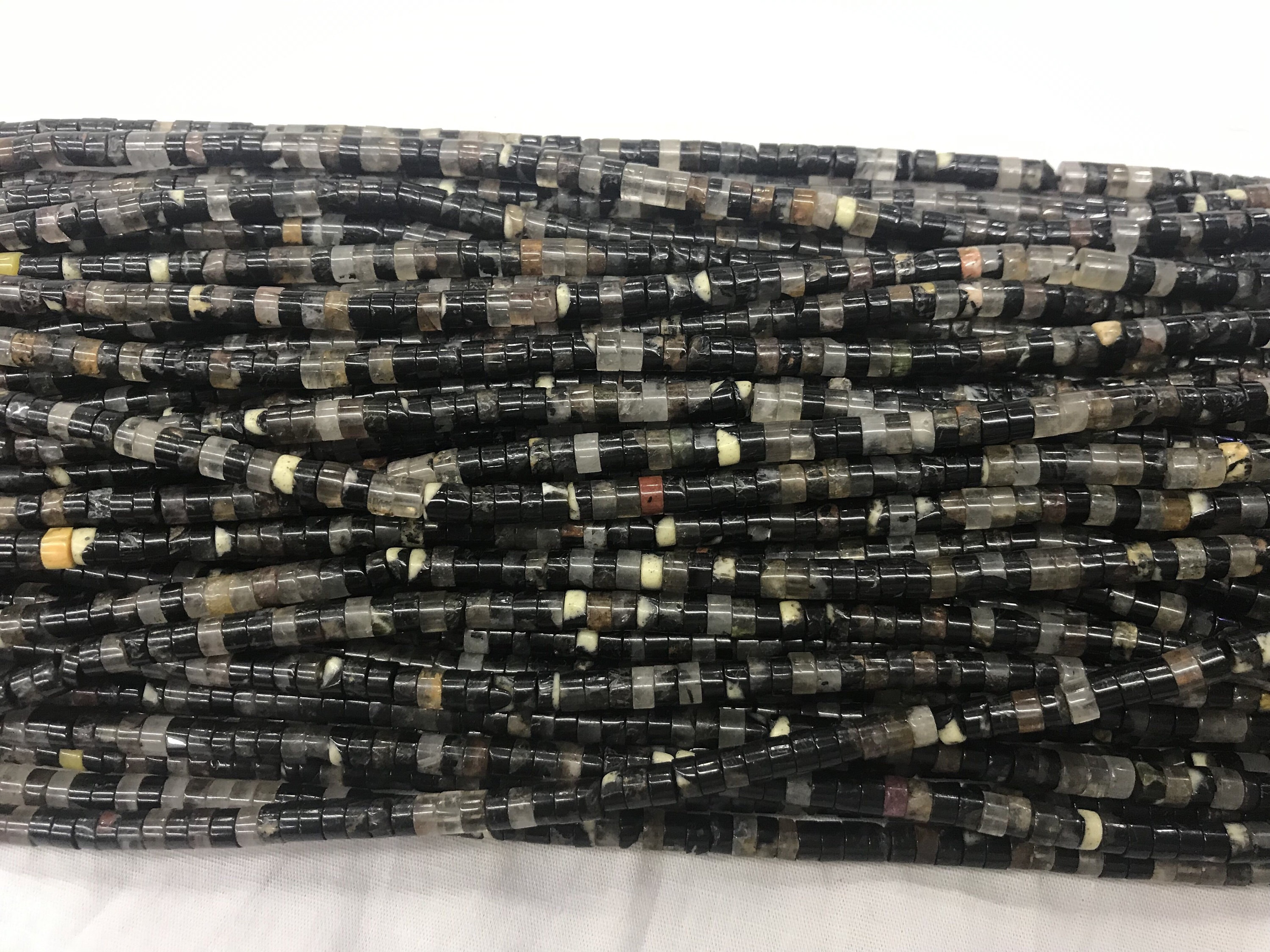Genuine Black Tourmaline 2x4mm Heishi Natural Gemstone Gradeb Loose Beads 15inch Jewelry Supply Bracelet Necklace Material Support Wholesale