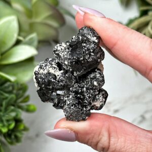 Black Tourmaline | 34g | - #12 (raw Crystal Specimen, Root Chakra, Healing Stone, Grounding)