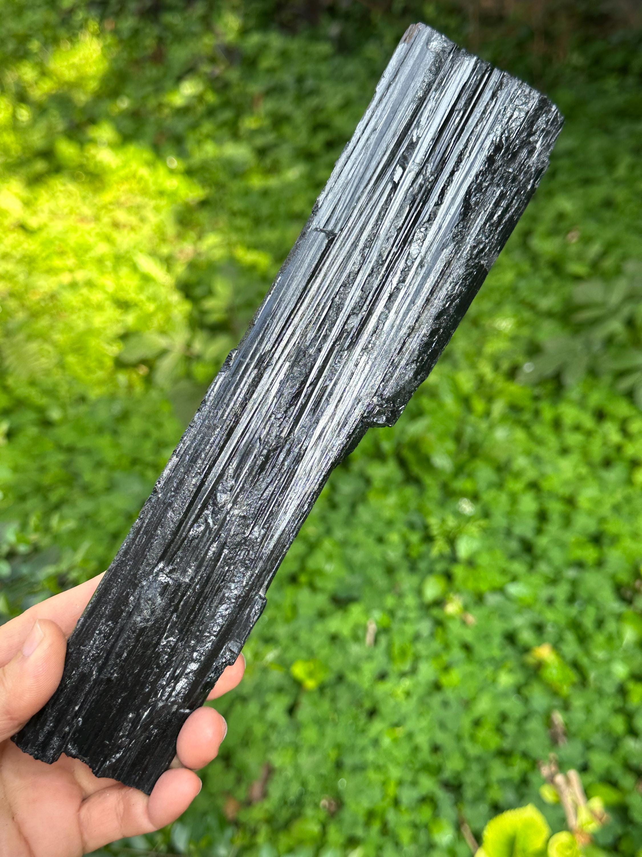 9.7"extra Long Raw Black Tourmaline Crystal/shining Tourmaline Specimen/rough Tourmaline Specimen/collection/meditation/healing-844 G
