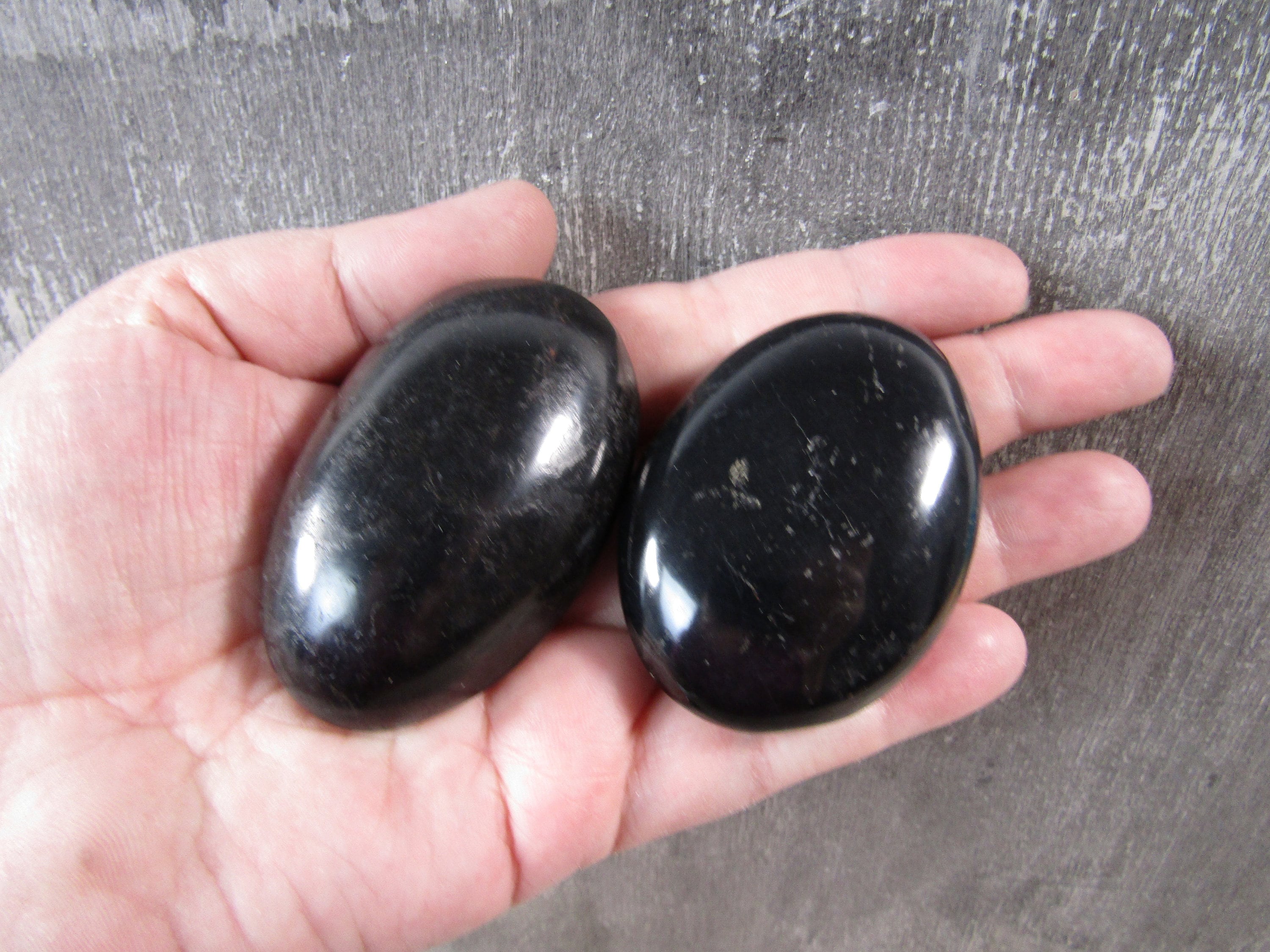 Black Tourmaline Palm Stone // 2 Inch