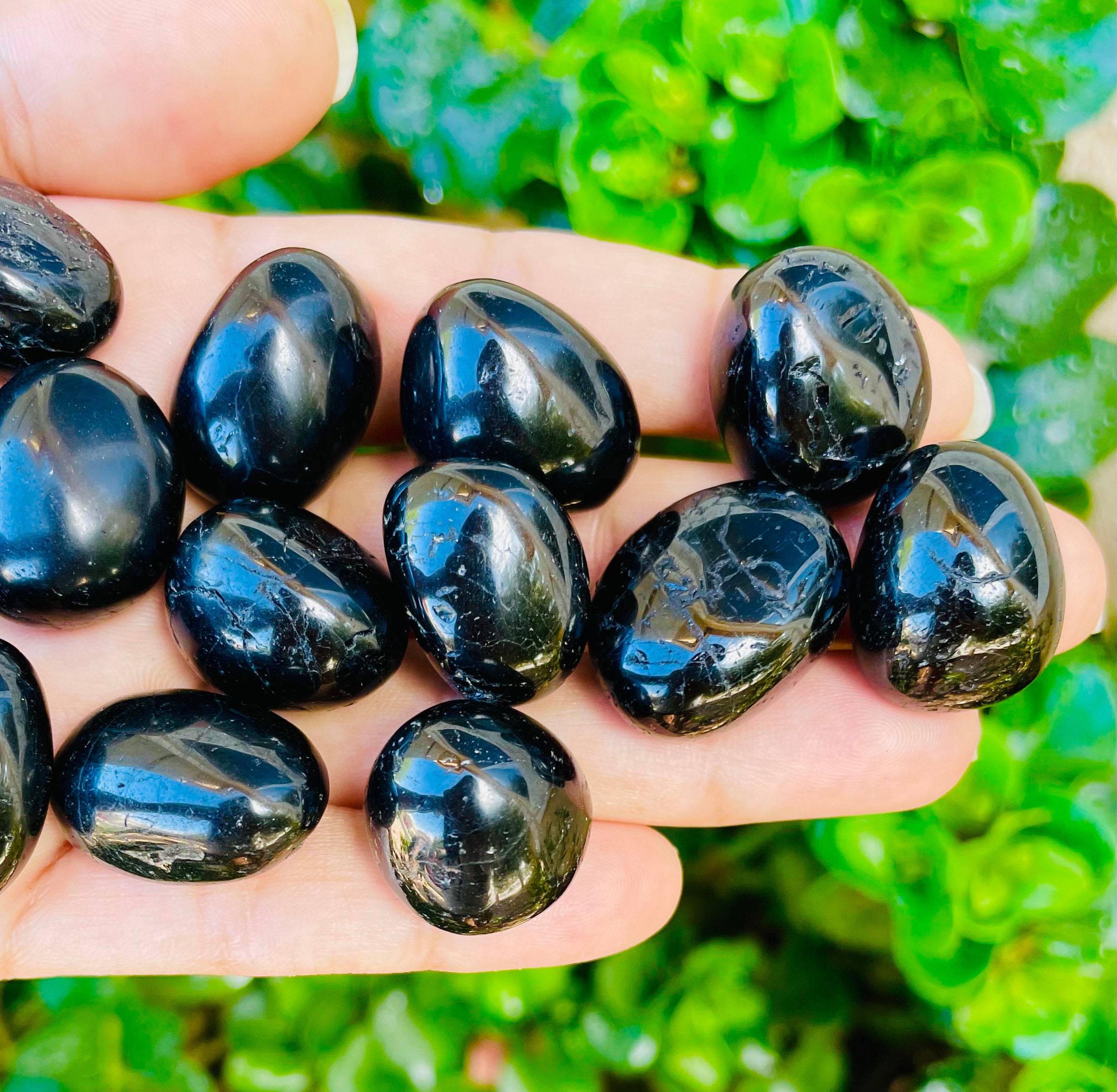 Black Tourmaline: Small Tumbled Gemstone (1)