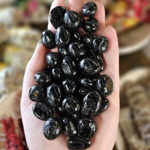 Black Tourmaline Tumbled Stone, One, Black Schorl, Rock Hound, Crystal Healing Stones, Feng Shui, Wicca, Magic, Protection, Reiki
