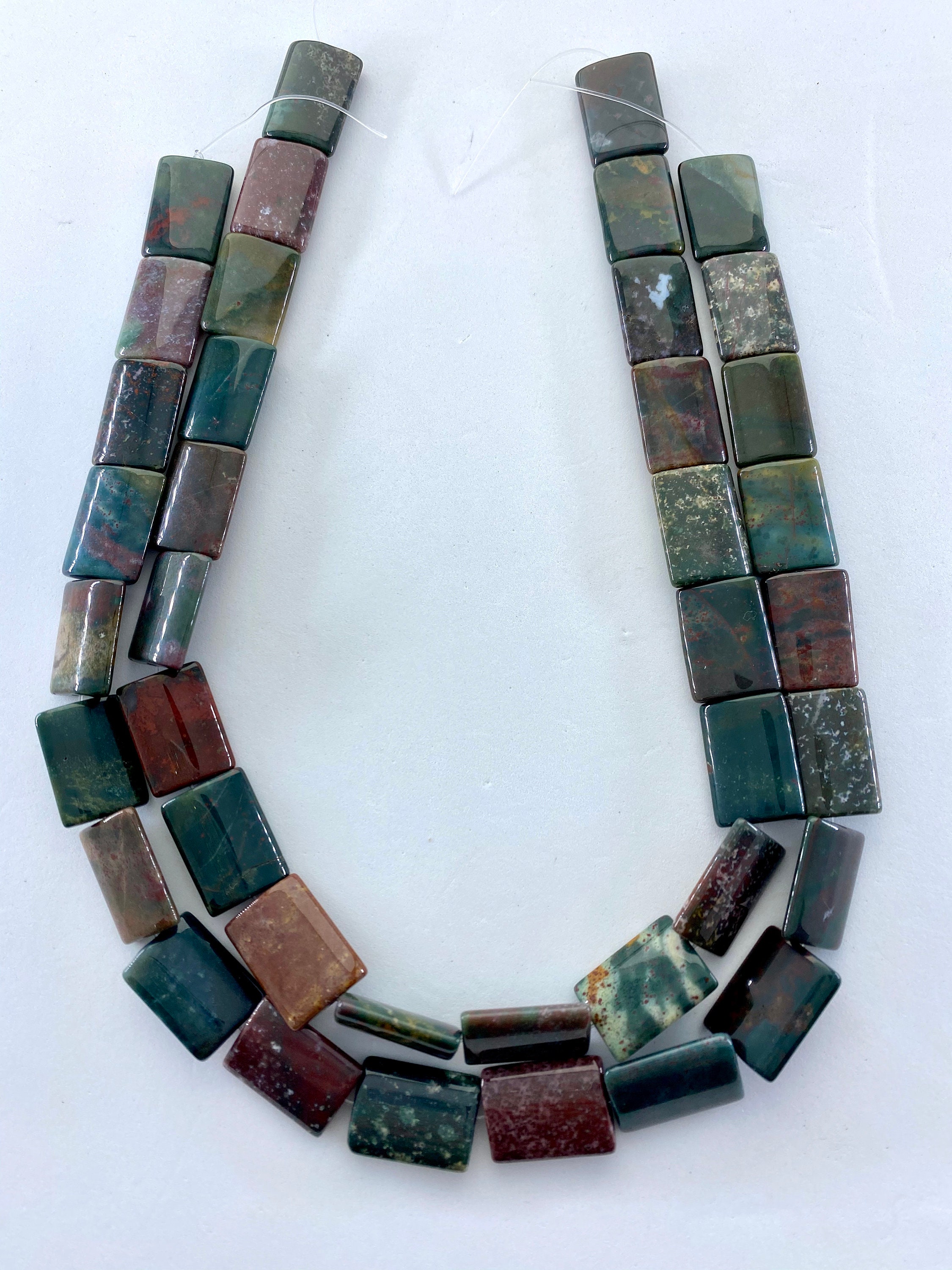 15x20mm Rectangle/pillow Dark Green Blood Stone Jasper. Full 15" Strand Of Aa/aaa Beads In Rich Green And Reds With Dabs Of Yellow And Blue.
