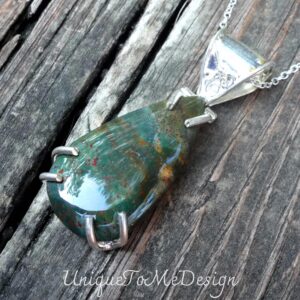 Handmade Sterling Silver Dragons Bloodstone Pendant Necklace Handmade Sterling Silver Dragons Bloodstone Pendant Necklace