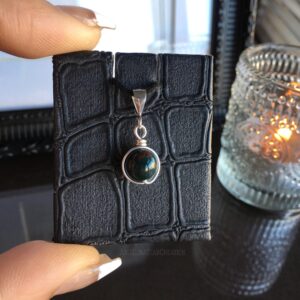 Bloodstone Pendant Necklace: Jewelry Gifts Bloodstone Pendant Necklace: Jewelry Gifts