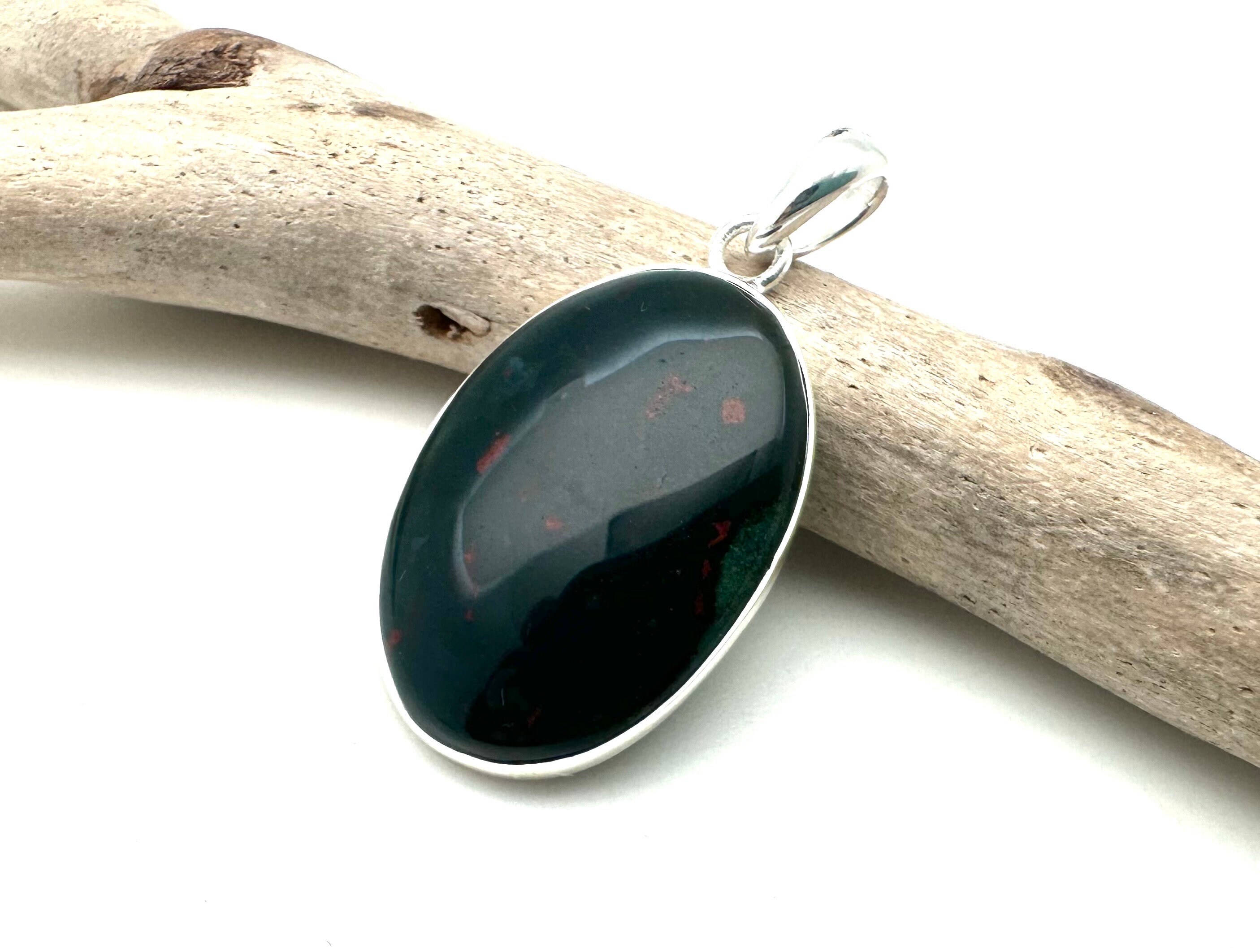 Oval Bloodstone 925 Sterling Silver Pendant - Minimalist Design Oval Bloodstone 925 Sterling Silver Pendant - Minimalist Design