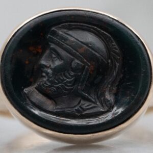 East-to-west Set Bloodstone Cameo Rose Gold Ring