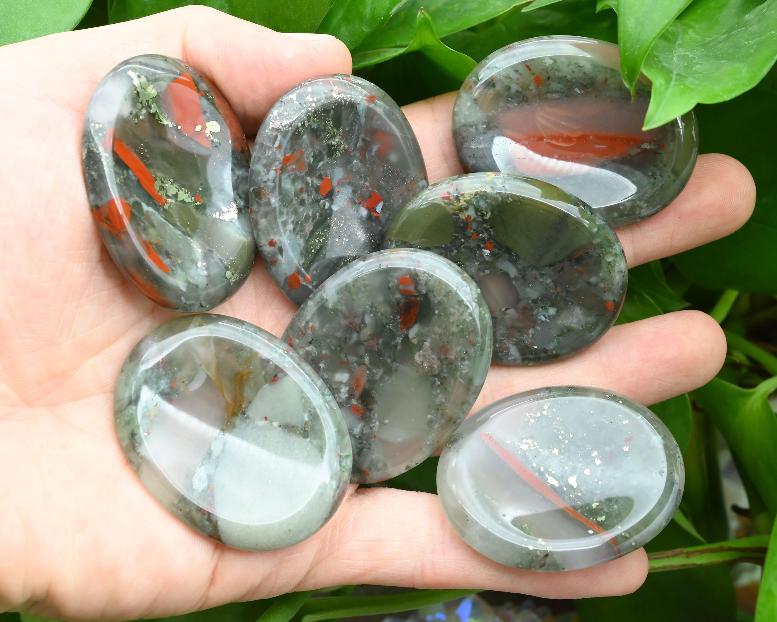 Natural Afica Blood Stone Worry Stone,healing Worry Stone,chakra Worry Stone,size 35x45mm