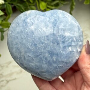 Blue Calcite Heart | 334g | - #7 (polished Blue Crystal Carving, Healing Stone, Throat Chakra, Calming) Blue Calcite Heart | 334g | - #7 (polished Blue Crystal Carving, Healing Stone, Throat Chakra, Calming)