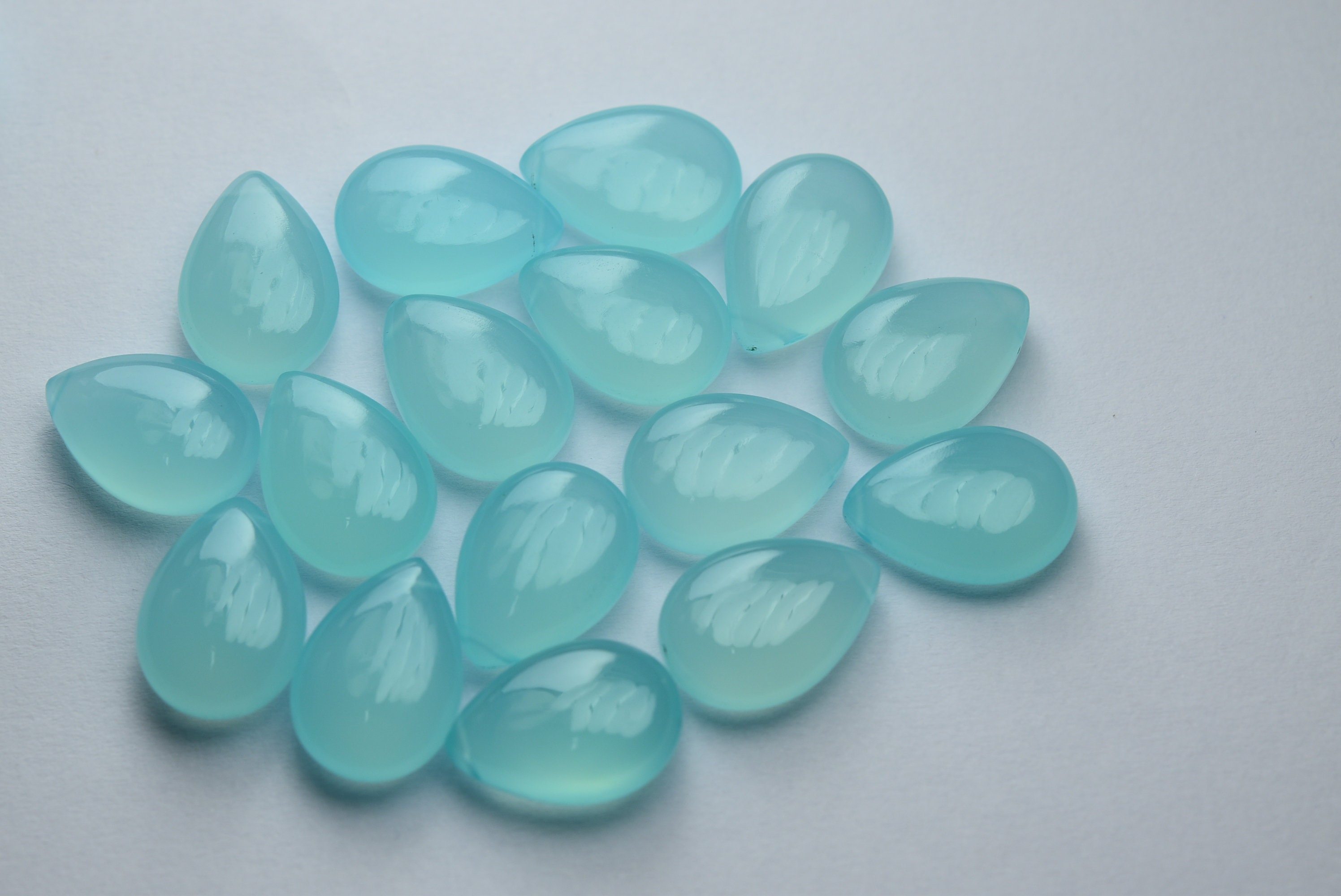 2 Matched Pair,aaa Quality,aqua Blue Chalcedony Smooth Pear Shape Briolettes,size 13x18mm 2 Matched Pair,aaa Quality,aqua Blue Chalcedony Smooth Pear Shape Briolettes,size 13x18mm