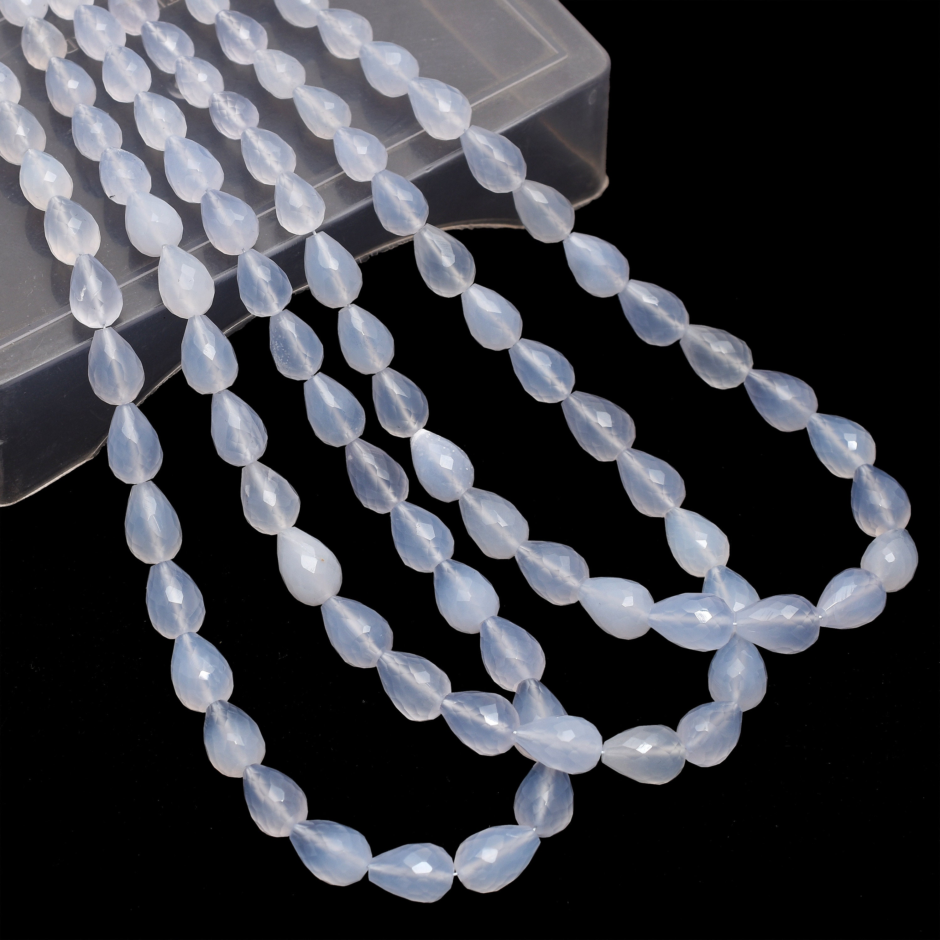 Aaa+ Blue Chalcedony 5x8mm-7x10mm Teardrop Briolette Straight Drill Beads Aaa+ Blue Chalcedony 5x8mm-7x10mm Teardrop Briolette Straight Drill Beads