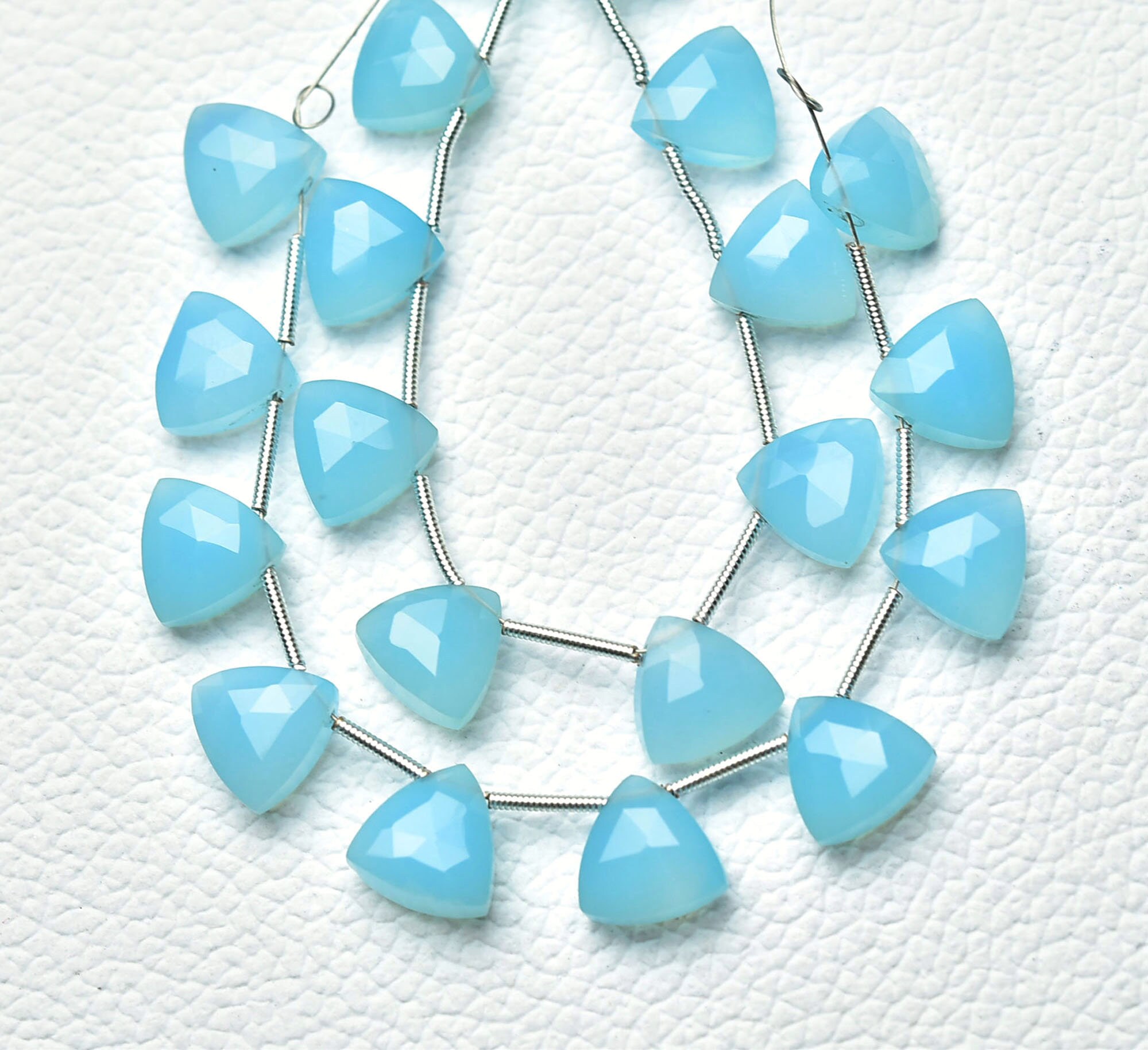 Natural Blue Chalcedony Trillion Beads 10mm Faceted Trillion Briolettes Gemstone Beads Chalcedony Beads - 5 Matched Pair ( 6 Pcs ) No5052 Natural Blue Chalcedony Trillion Beads 10mm Faceted Trillion Briolettes Gemstone Beads Chalcedony Beads - 5 Matched Pair ( 6 Pcs ) No5052