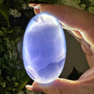 Blue Chalcedony True Palmstone | 60g | - #2 (polished Crystal Pocket Stone Palm, Throat Chakra, Peace) Blue Chalcedony True Palmstone | 60g | - #2 (polished Crystal Pocket Stone Palm, Throat Chakra, Peace)