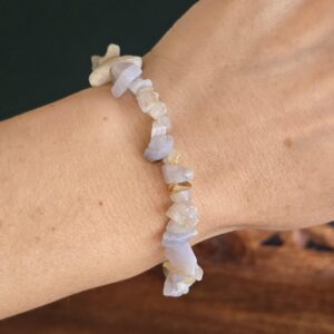 Blue Lace Agate Crystal Chips Bracelet Blue Lace Agate Crystal Chips Bracelet