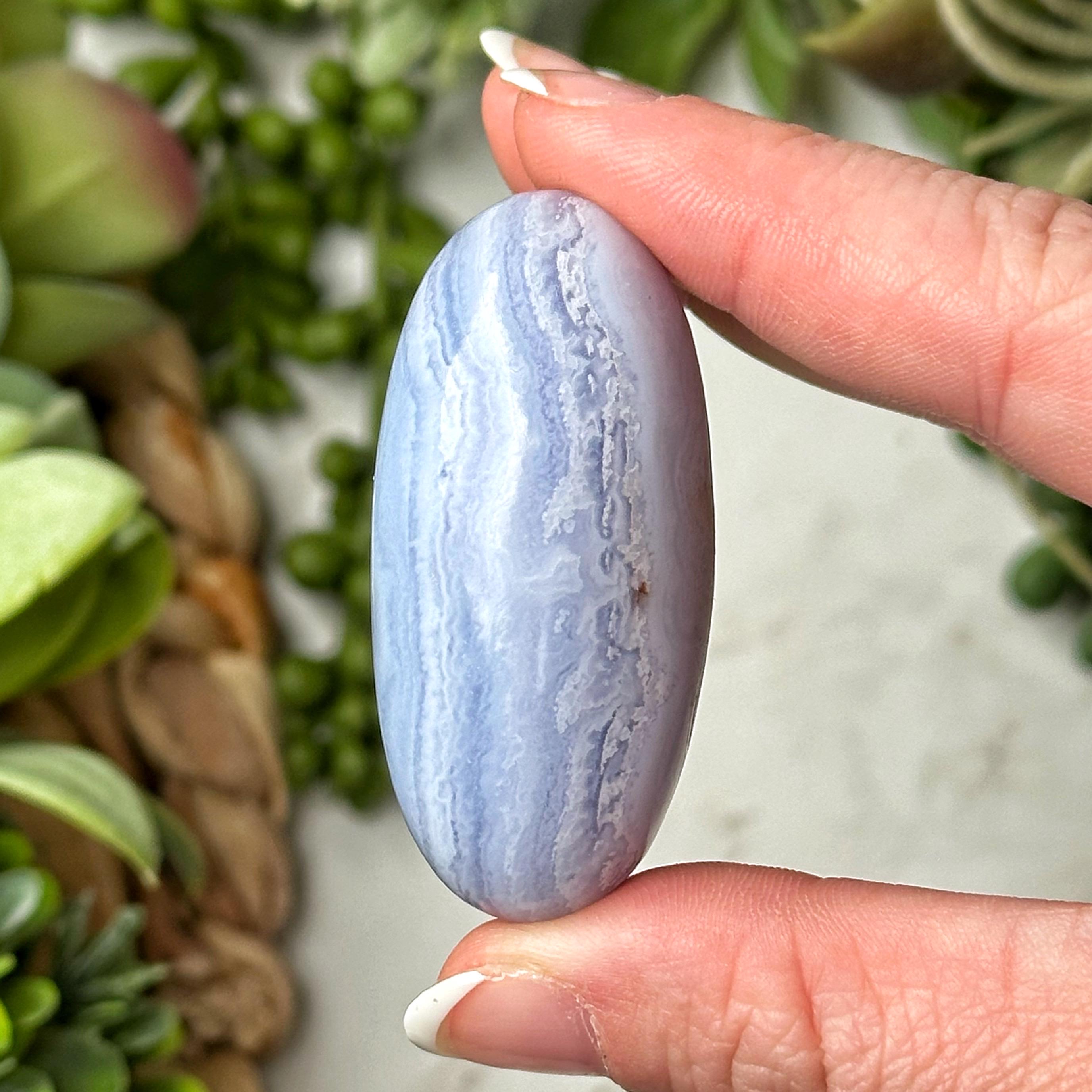 Blue Lace Agate Shiva | 37g | - #1 (polished Crystal Carving, Throat Chakra, Healing Stone, Peace)