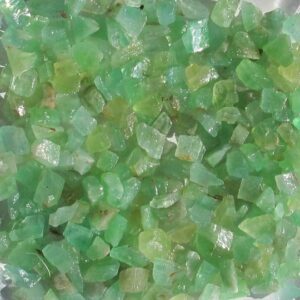 Calcit grün, Smaragd Calcit, ab 100 g. kleine Rohsteine 10-20 mm (1 kg=45,00 EUR)