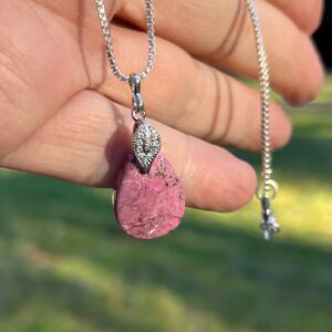 COBALTOAN CALCITE NECKLACE