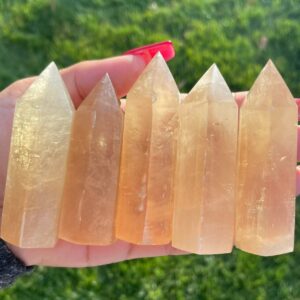 Honey Calcite Crystal Point: Golden Amber Calcite Tower (50-90mm) Honey Calcite Crystal Point: Golden Amber Calcite Tower (50-90mm)