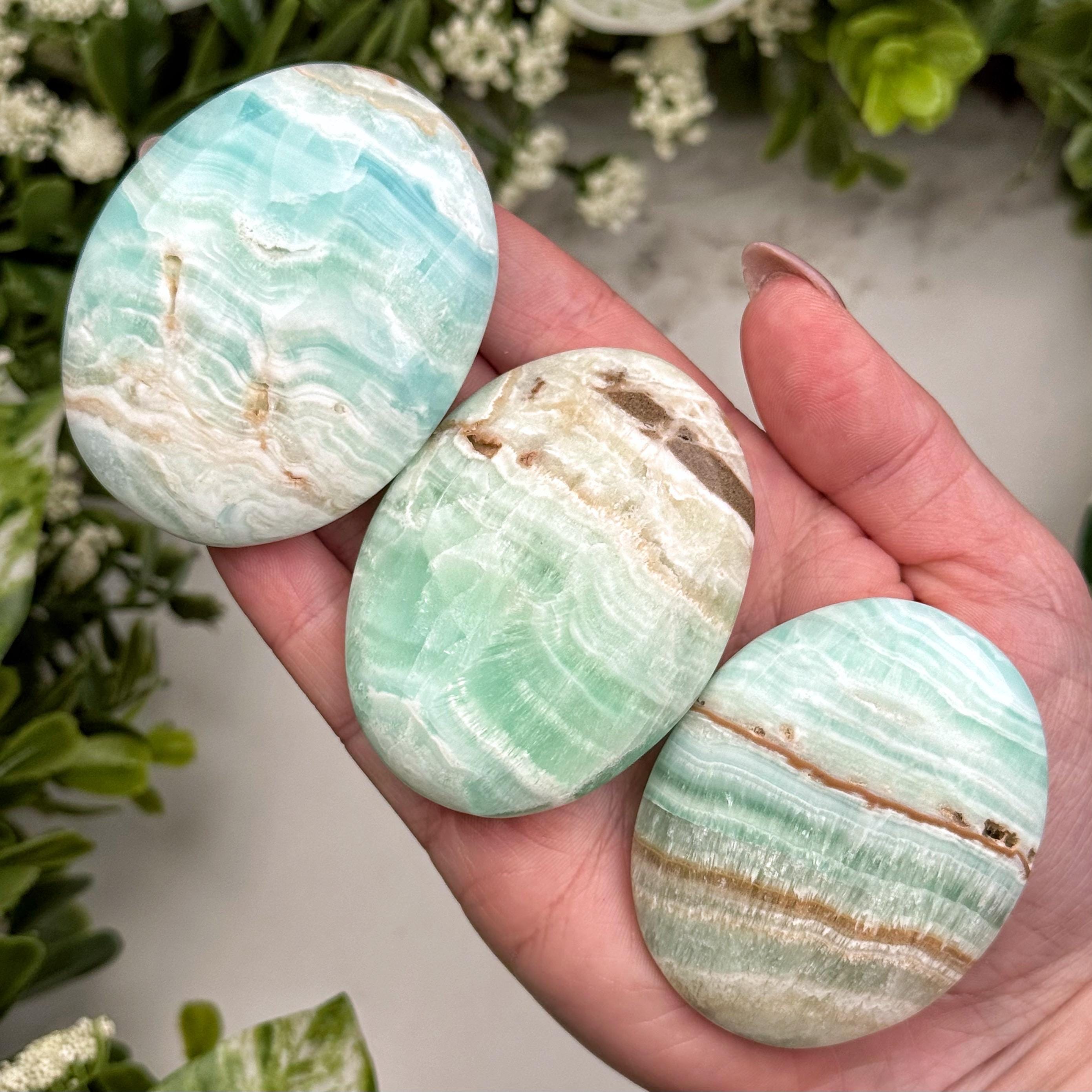 Caribbean Calcite Palmstone | S, L | - No. 129 (polished Blue Crystal Pocket Stone Palm, Throat Chakra, Peace)