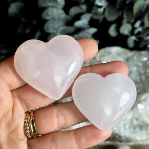 Uv Reactive Pink Pakistani Calcite Heart Crystal (2 Inch) Uv Reactive Pink Pakistani Calcite Heart Crystal (2 Inch)