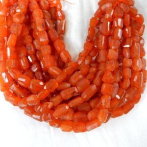 AAA Red Carnelian Gemstone Beads: Faceted Nuggets, Tumble Shape (19pc, 10x12-12x16MM)