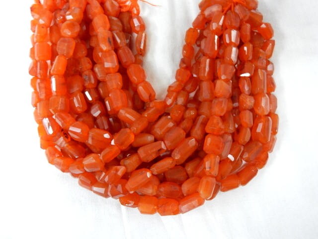 Aaa Red Carnelian Gemstone Beads: Faceted Nuggets, Tumble Shape (19pc, 10x12-12x16mm) Aaa Red Carnelian Gemstone Beads: Faceted Nuggets, Tumble Shape (19pc, 10x12-12x16mm)
