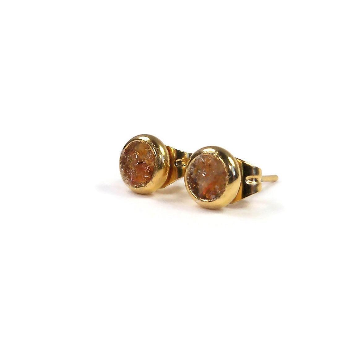 Crushed Orange Carnelian Stone Gold Plated Stud Earrings 3 Sizes! Crushed Orange Carnelian Stone Gold Plated Stud Earrings 3 Sizes!