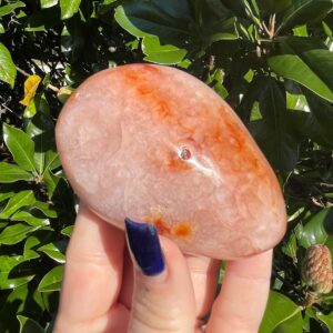 Carnelian, Carnelian Palm Stone