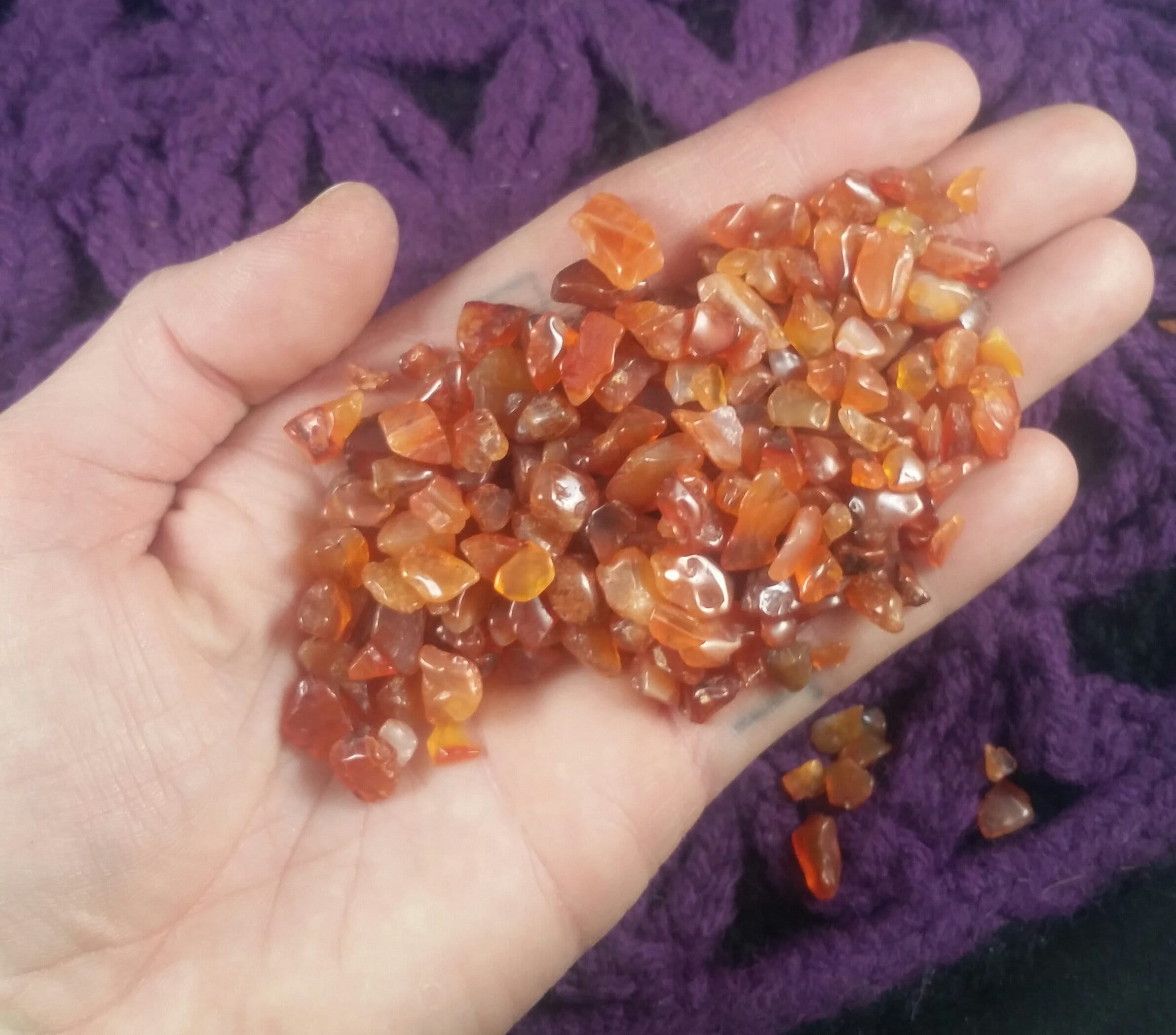 50g Carnelian Tumbled Chips Stones Polished Crystals Small Tiny Chips Pebbles Bulk Gridding Parcel Wholesale Xs Roller Ball Vial