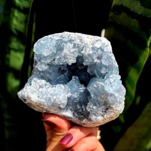 Celestite Crystal Geode - healing crystal - Throat Chakra crystal - "crystal of the angels" - blue crystal