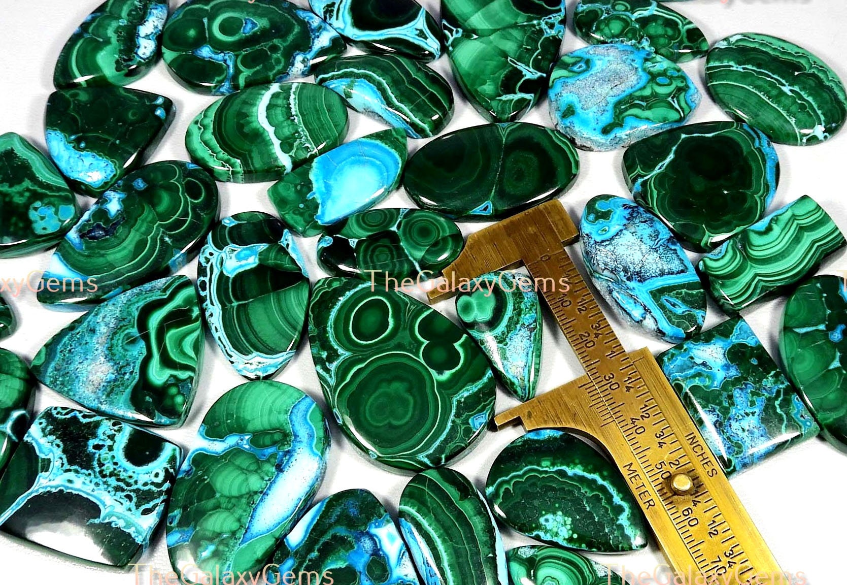 Malachite Chrysocolla Gemstone. Malachite Chrysocolla Wholesale Lot Bulk. Natural Green Blue Malachite Chrysocolla Cabochon. Up To 5000 Cts. Malachite Chrysocolla Gemstone. Malachite Chrysocolla Wholesale Lot Bulk. Natural Green Blue Malachite Chrysocolla Cabochon. Up To 5000 Cts.