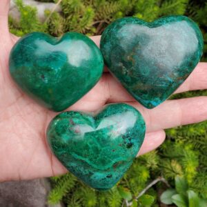 Chrysocolla Crystal Heart, Natural Green Stone Heart for Peace & Intuition, Gemstone Heart, Seven Chakra Crystal, Healing Heart Stone