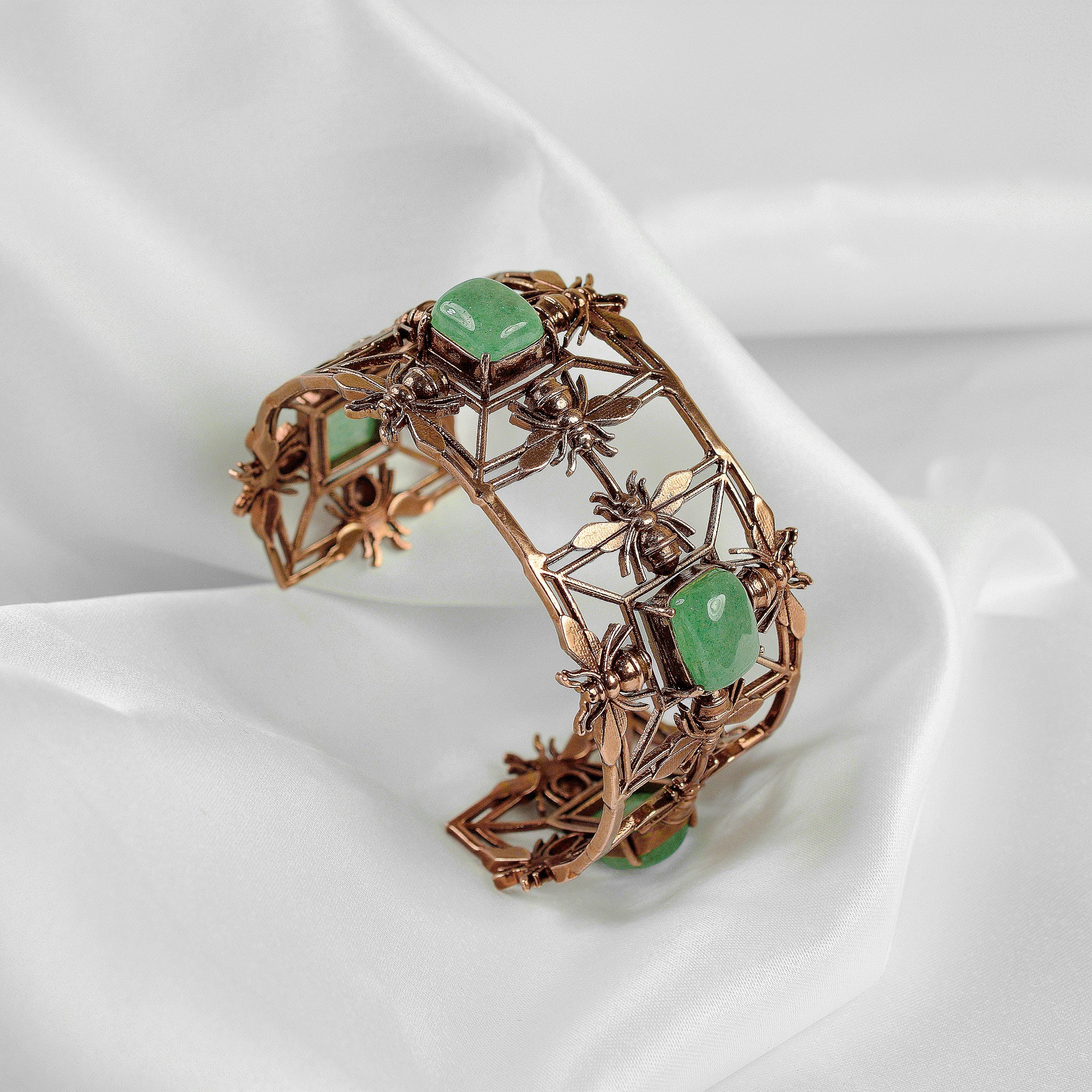 Natural Chrysoprase Bracelet Honey Bee Bracelet Gemstone Bracelet Minimal Bracelet Animal Bracelet Cuff Bracelet Copper Bracelet