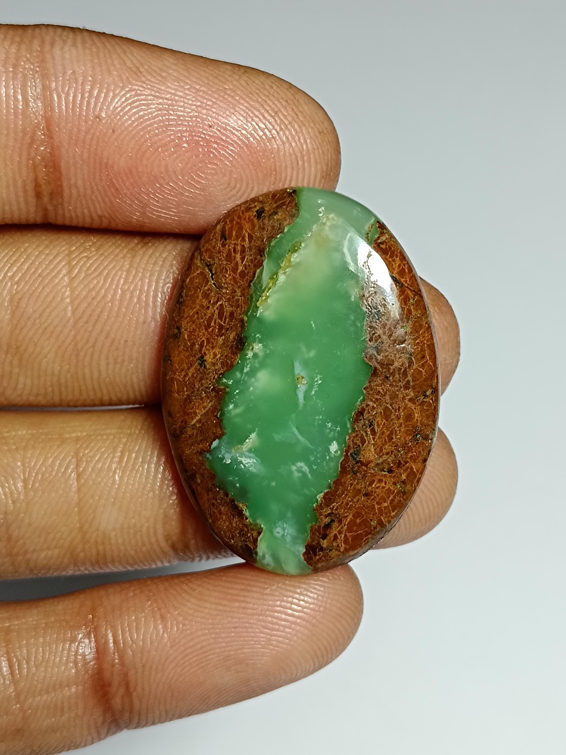 Chrysoprase Cabochon: Loose Gemstone For Jewelry Making (32x23mm, 34cts.) Chrysoprase Cabochon: Loose Gemstone For Jewelry Making (32x23mm, 34cts.)