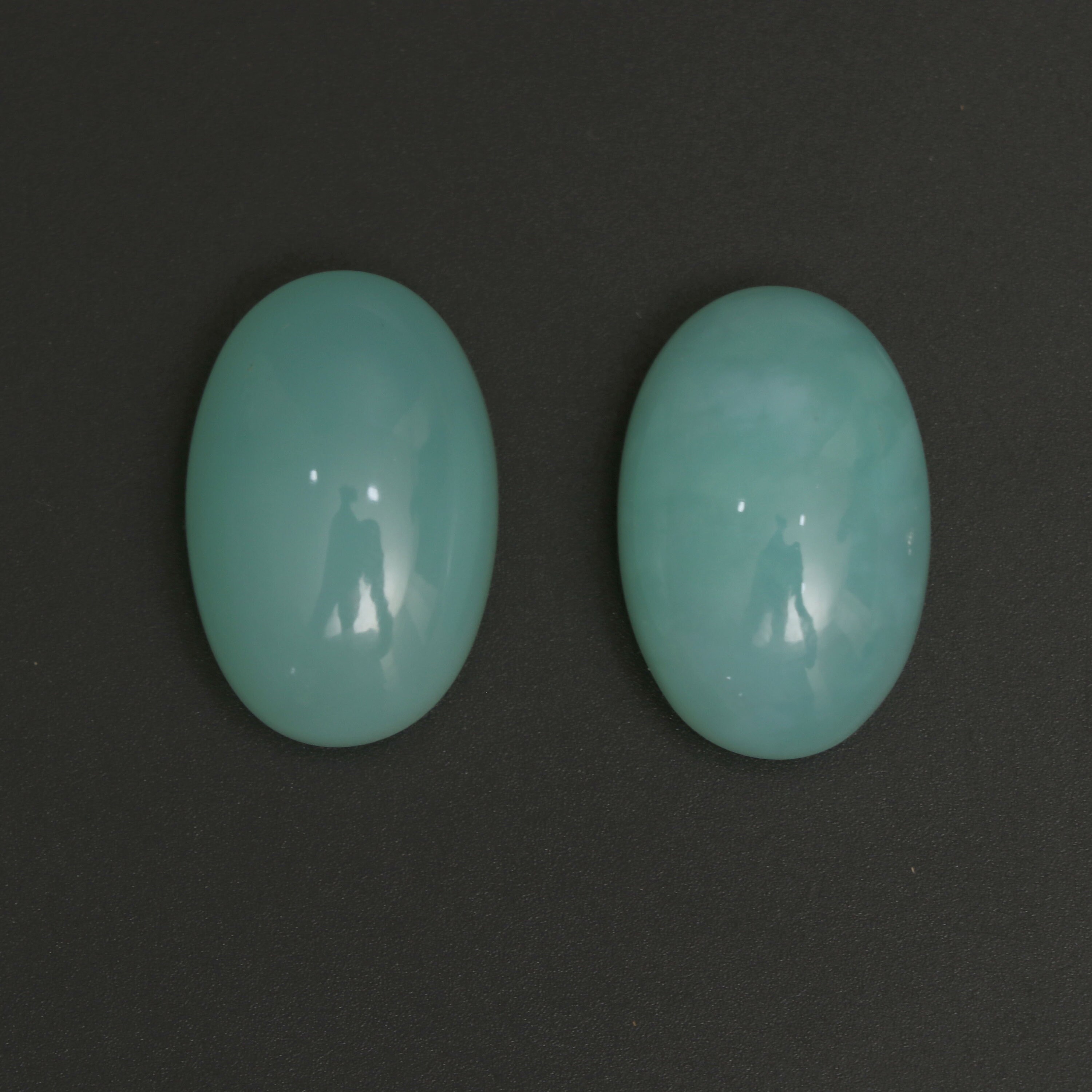 Natural Chrysoprase Smooth Oval Cabochon Gemstone | 17x25 Mm | Gemstone Cabochon | Pair ( 2 Pieces ) Natural Chrysoprase Smooth Oval Cabochon Gemstone | 17x25 Mm | Gemstone Cabochon | Pair ( 2 Pieces )