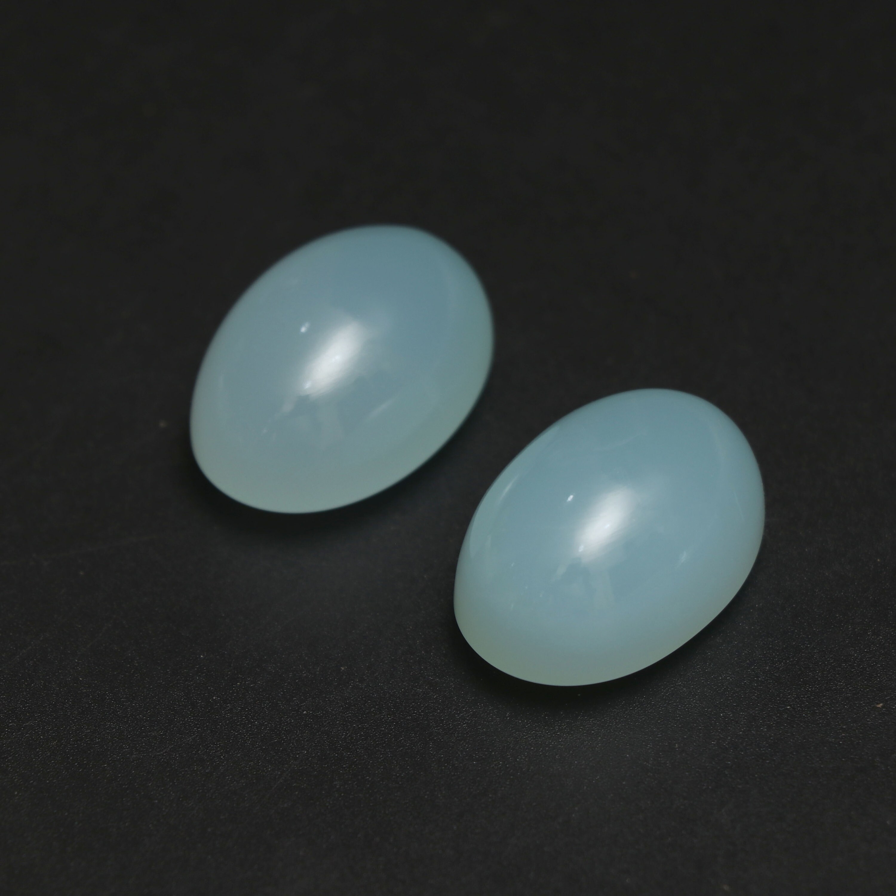 Natural Chrysoprase Smooth Oval Cabochon Gemstone | 19x27 Mm | Gemstone Cabochon | Pair ( 2 Pieces )