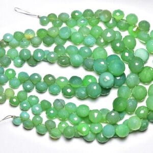 Finest Lime Chalcedony Onion Beads - 7 Inches - Super Quality Natural Chrysoprase Color Chalcedony Faceted Onion,size Is 5-9mm #398 Finest Lime Chalcedony Onion Beads - 7 Inches - Super Quality Natural Chrysoprase Color Chalcedony Faceted Onion,size Is 5-9mm #398