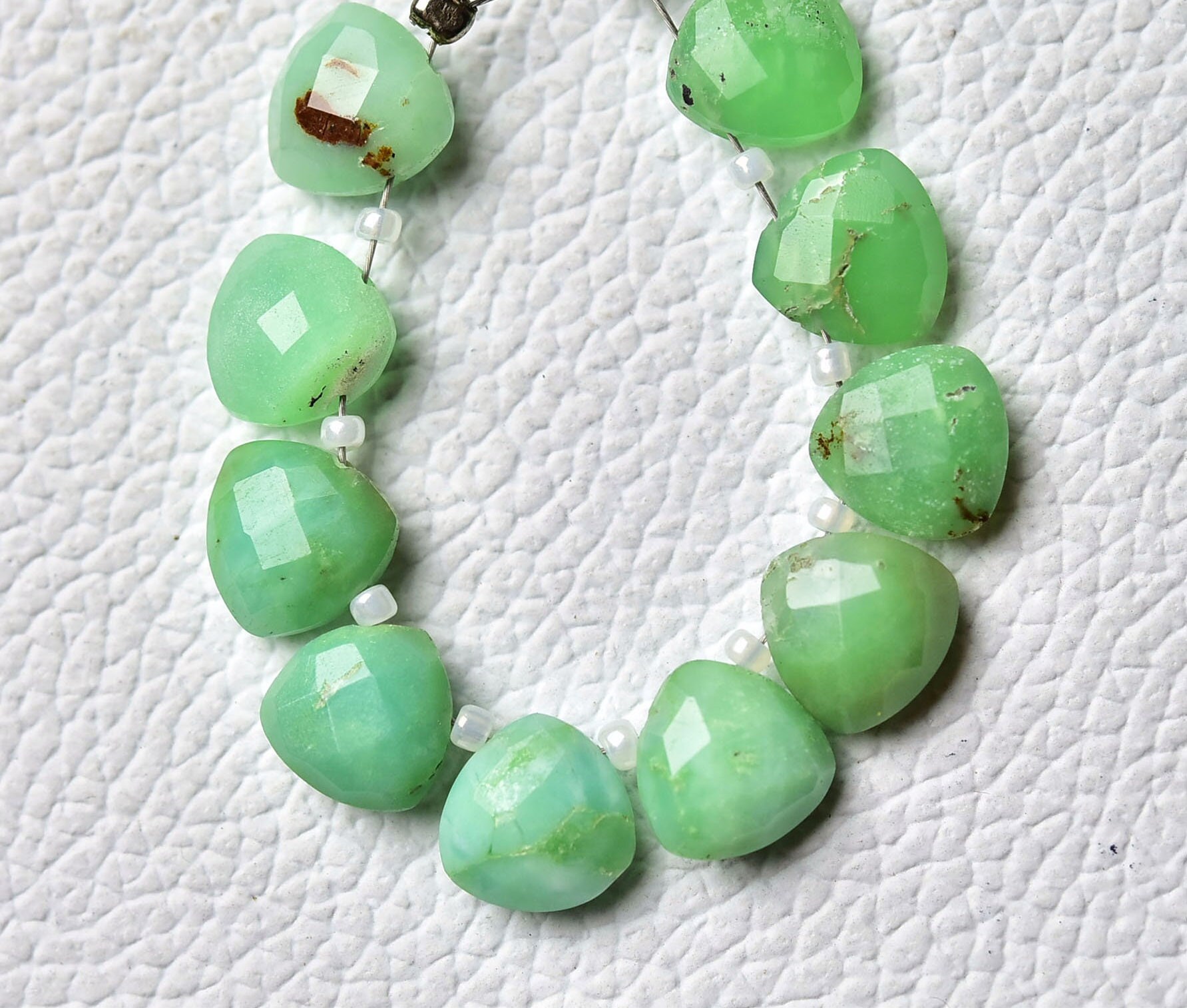 Natural Chrysoprase Trillion Beads 9mm Faceted Trillion Briolettes Gemstone Beads Aa Chrysoprase Beads Strand Stone Beads 6, 8, 10pcs No4994