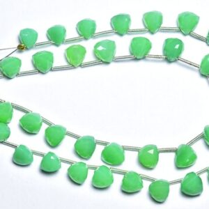 Superb Chalcedony Pyramid Beads - 7.50 Inches - Natural Chrysoprase Chalcedony Faceted Pyramid Briolette,size Is 7-8mm #405 Superb Chalcedony Pyramid Beads - 7.50 Inches - Natural Chrysoprase Chalcedony Faceted Pyramid Briolette,size Is 7-8mm #405