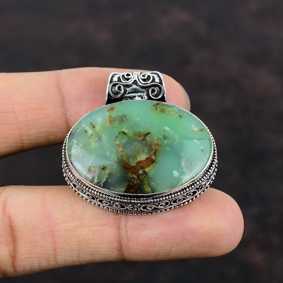 Handmade Chrysoprase Pendant: Vintage 925 Sterling Silver Jewelry