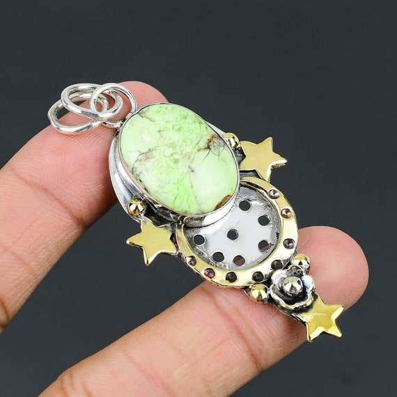 Lemon Chrysoprase Star Pendant: 925 Sterling Silver, 18k Gold Plated Lemon Chrysoprase Star Pendant: 925 Sterling Silver, 18k Gold Plated