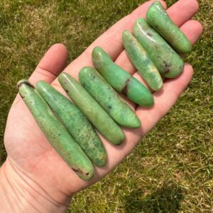 Green Chrysoprase Stick - Tumbled Chrysoprase Crystal - Chrysoprase Tumbled Stone - Chrysoprase Crystal Wand - Light Green Chrysoprase Stick